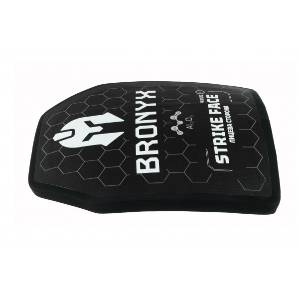 Бронеплита Bronyx 4-го класу захисту (НВМПЕ + Al₂O₃) розмір L (26х33см)
