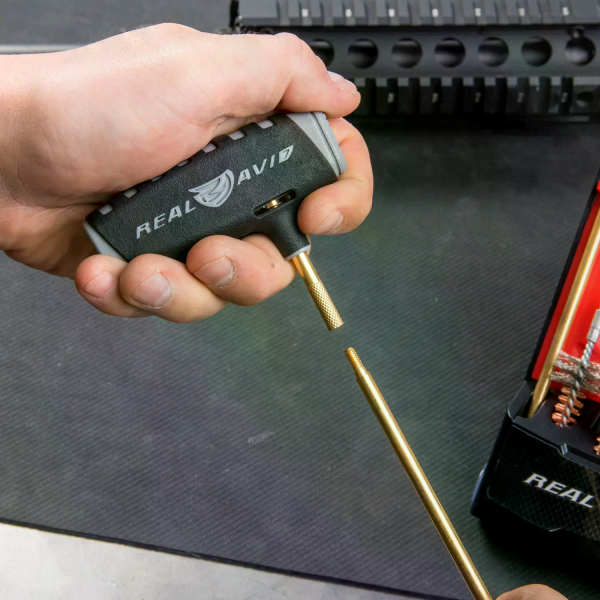 Набор для чистки оружия Real Avid Gun Boss Pro AR-15 Cleaning Kit